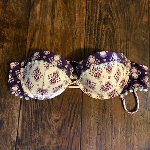 Victoria’s Secret bathing suit top